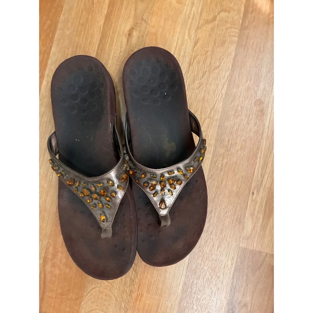 Vionic flip flop